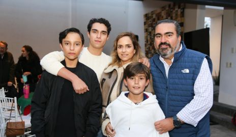  Familia Leos Estrada.