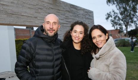  Juan Pablo Nava, Inés Nava y Hortensia López.