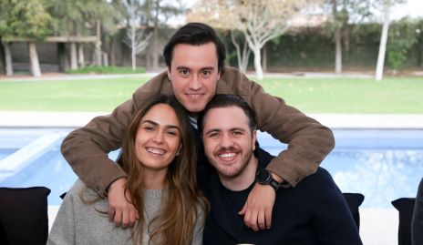  Macarena Villasuso, Daniel Estrada y Andrés de los Santos.