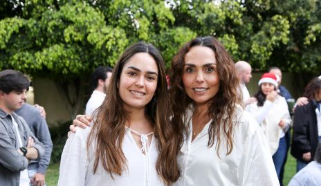  Maca Villasuso y Marianela Villanueva.