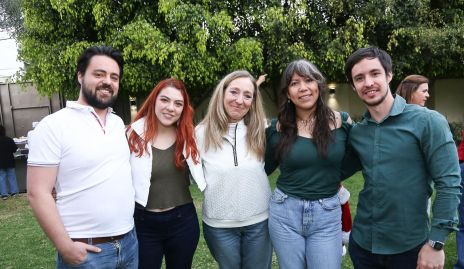  Fernando de la Torre, Carolina Ballesteros, Mari Tere Meade, Rosaura Flores y Andrés de la Torre.