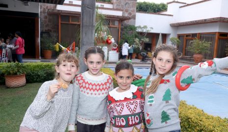  Inés, Marina, Nicolle y Elena.