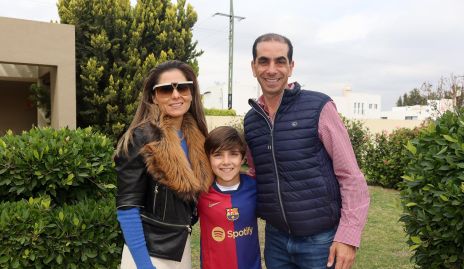  Coco Canseco y Carlos Chevaile con su hijo José Carlos.