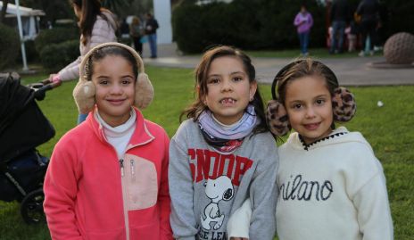  Begoña Sharp, Elisa Nemer y Ale de los Santos.