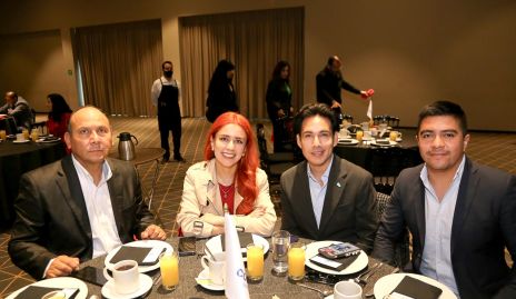  Rafael González, Annye Contreras, Eder Oliva y Arturo Martínez.