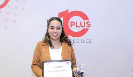  Gabriela Villalobos.