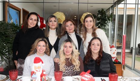  Adriana Dibildox, Verónica Martínez, Lizeth Lara, Georgina Rivera, Marilú Paredes, Tessi Toranzo y Bárbara Sanchez.