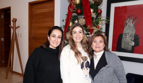  Adriana Dibildox, Lizeth Lara y Georgina Rivera.