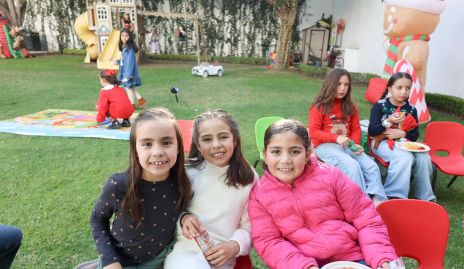  María Pía, Mariel y Natalia.