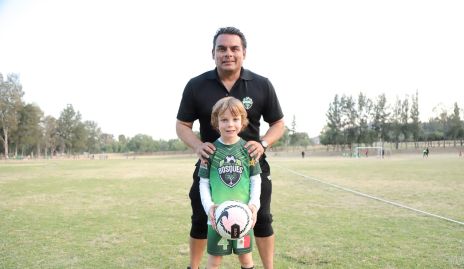   Ale Valladares y su entrenador.