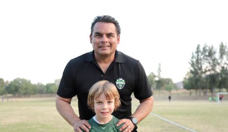   Ale Valladares y su entrenador.