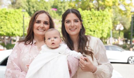  3 generaciones, Gabriela Villanueva, Joaquín Hernández González y Gabriela González.