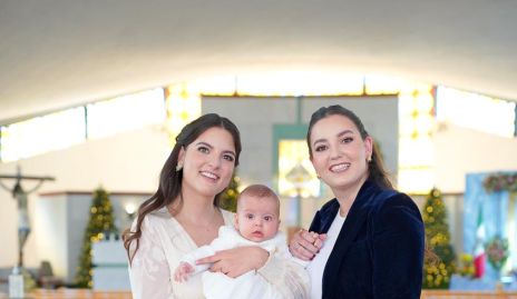  Daniela y Marisol González con Joaquín Hernández.