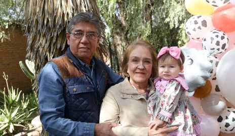  Raúl Reta, María Pía Reta y Graciela Medina.