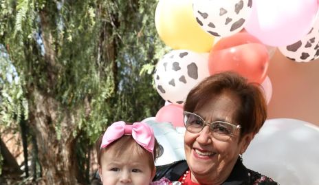  María Pía Reta y Maru del Pozo.