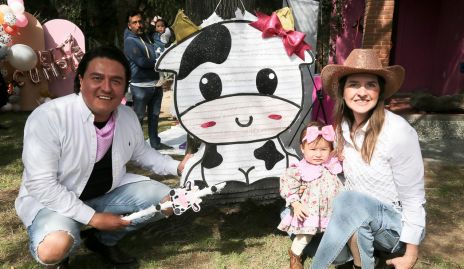  Raúl Reta, María Pía Reta y Maru Hunter.