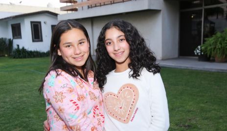  Sasa y Sofía Chevaile.