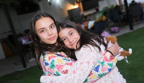  Maya Vázquez y Ana Pao.