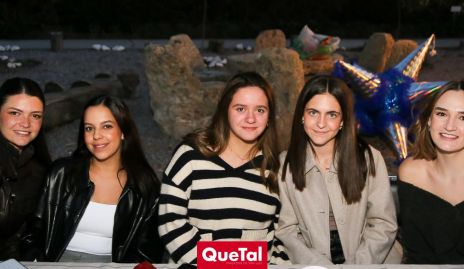  Vero Hernández, Ximena Delsol, Martina Castro, Constanza Fernández y Belén Abaroa.