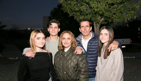 Familia Hernández Navarro, Cayetana, Javier, Viviana, Javier y Constanza.