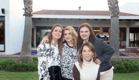  Claudia, Carmenchu, Ceci y Daniela.