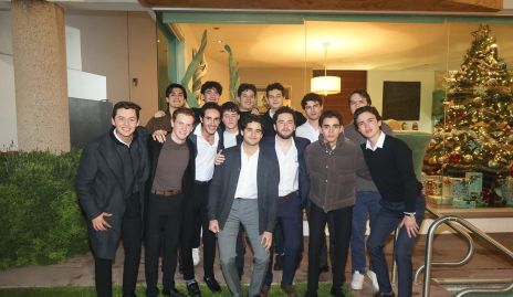  Los Cachorros.