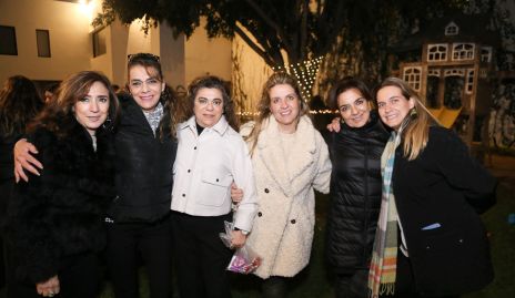  Tías y primas Abud.