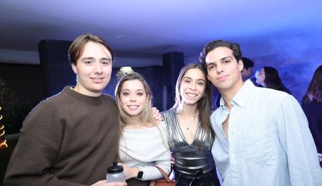  Diego Zermeño, Natalia Gaviño, Romina Gaviño y José Emilio Zapata.