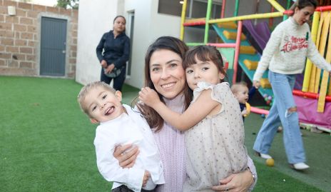  María José Treviño, María Emilia y Diego del Castillo.