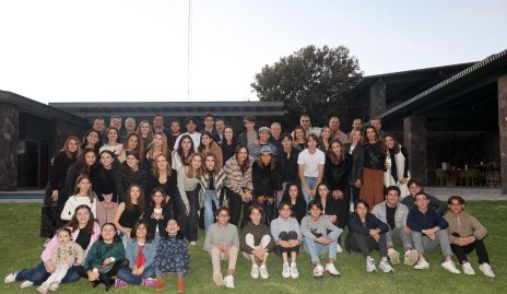 Amigas de siempre celebrando la Navidad con sus familias.