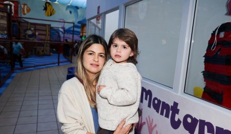  Lucía Cabrera y Joaquina Martínez.