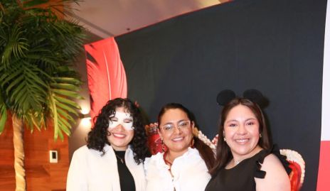  Andrea Corpus, Laura Pinzón y Victoria Reyes.