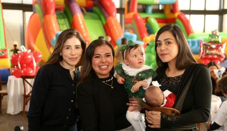  Catalina, Nancy Valdez, Fernanda y Gaby Lira.