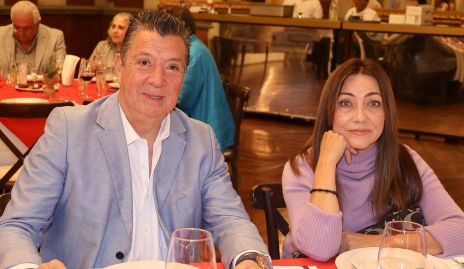  Gabriel González y Adriana Rivera.
