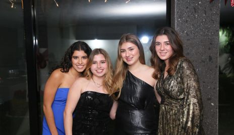  Isa Algara, Danna Heinze, Isabela Rossel y Anilú Zuviri.