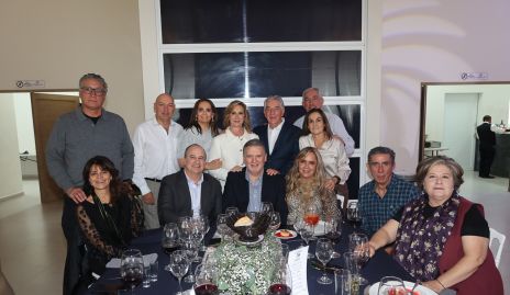  Salvador de la Maza, Carlos González, Gabriela Villanueva, Maru Bárcena, Gabriel Sanders, Enrique Berrueta, Carmen Zapata, Paty Silos, Alejandro Cambeses, Sergio Solana, Ana Clara Bárcena, Carlos Toranzo y Verónica Carbajal.