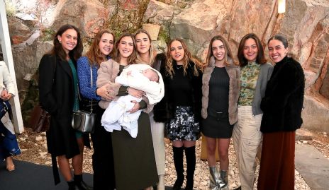  María José Vázquez, Anie Gómez, Elena Pelayo, Claudio Meade, Laura Pelayo, Paula Gómez, Isa Mendizábal y Natalia Navarro.
