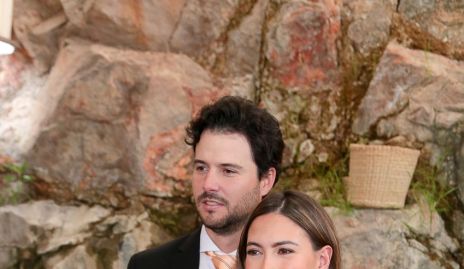  Claudio Meade y Elena Pelayo con su hijo Claudio.
