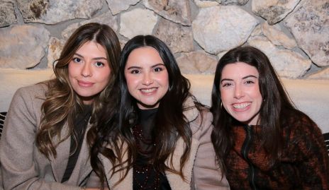  Marijó Macías, Isabel Acebo y Andrea Vilet.