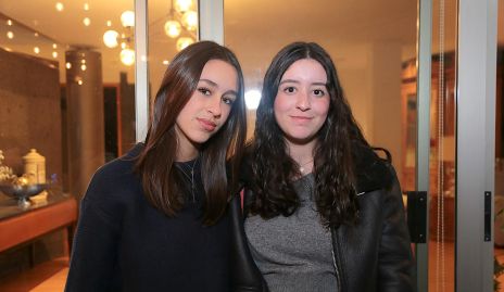  Mariana y Ximena Ledezma.