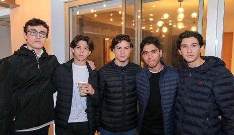  Miguel Ortiz, José, Miguel Alvarado, Rodrigo Mendoza y Daniel Vázquez.