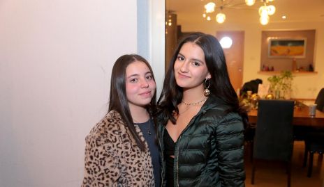  Camila Navarro y Ana Lu Mier.