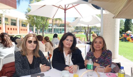  Isa Cabrera, Guadalupe Araiza y Verónica Rodríguez.