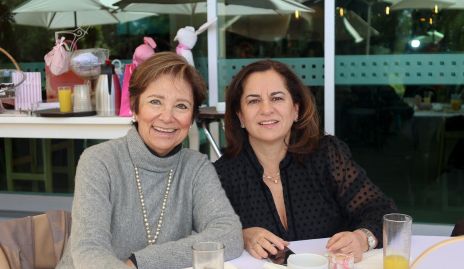  Amelia Ramírez y Claudia Ávila.