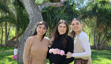  Carolina Aguilar, Lili y Carolina Medina.
