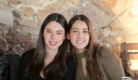  Mariana y Montse.