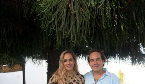  María Torres y Santiago Zamanillo con sus hijos María Inés y Santiago.
