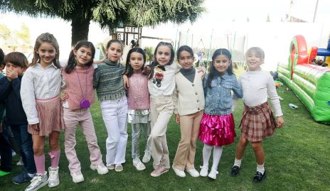  Inés, Marina, Vale, Ale, María Pía, Ximena, Bárbara y Carlota.