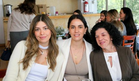  María José Macías, Andrea Espinosa y Ale Labastida.