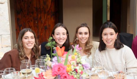  Fer Del Valle, Yolanda Navarro, Mary del Valle y Montse del Valle.